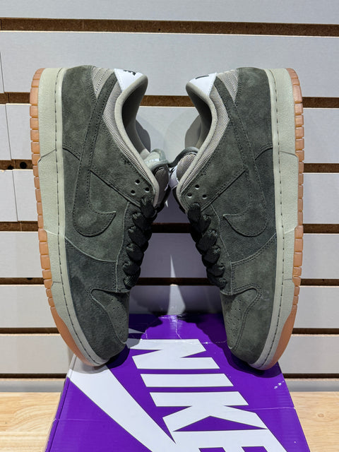 Nike SB Dunk Low Pro B Sequoia Sz 13
