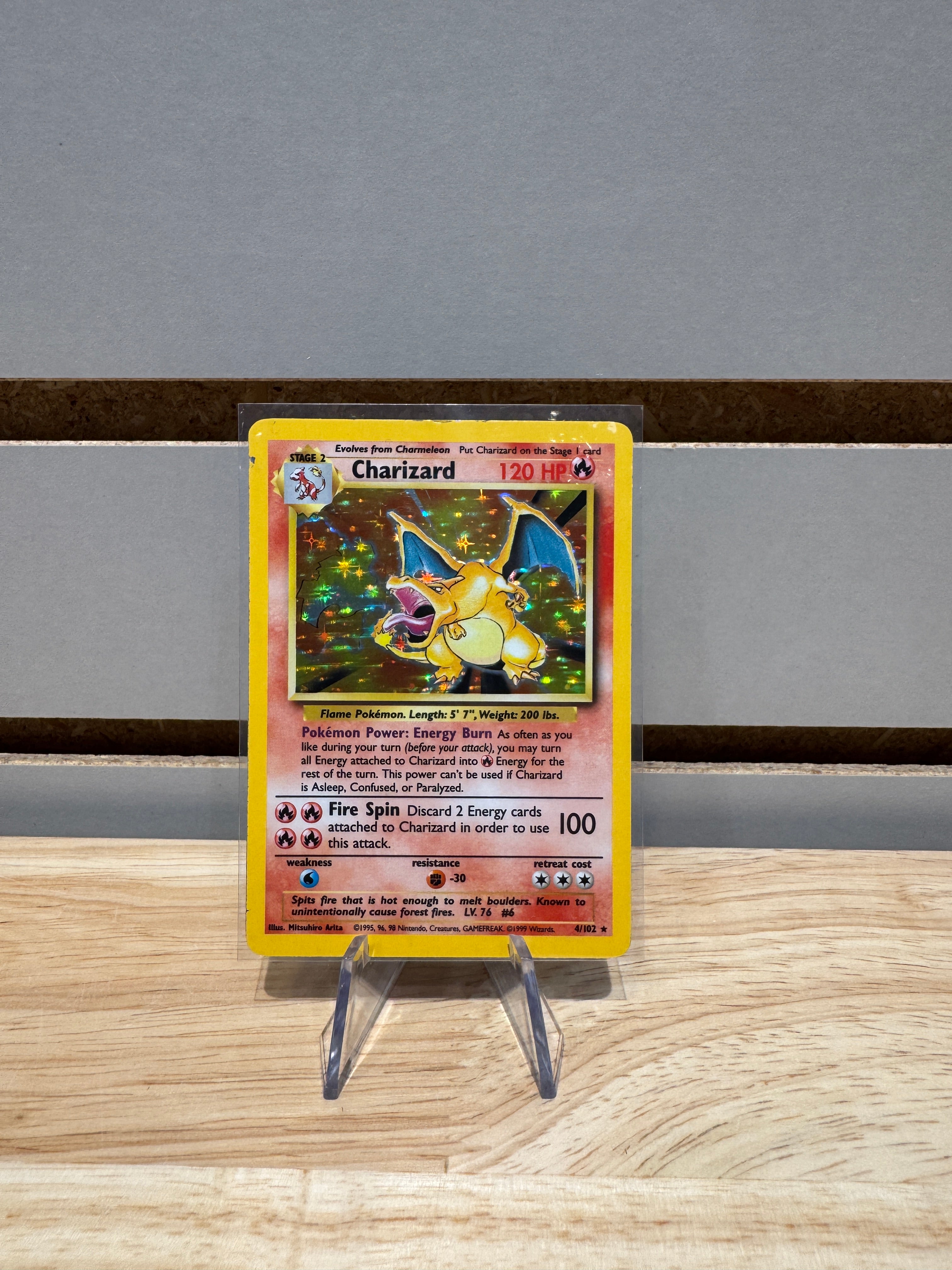 Charizard - Pokémon Base Set (BS)(Holofoil) – Sneak City
