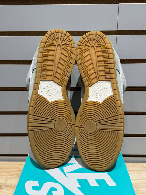 Nike SB Dunk Low Island Green Gum Sz 11.5M