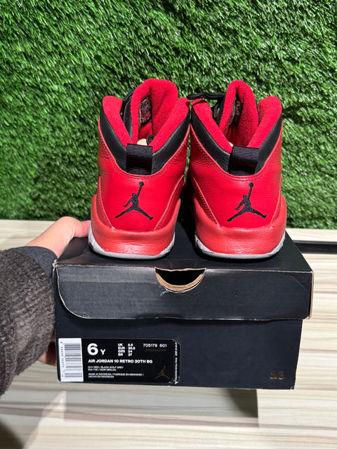 Jordan 10 Retro Bulls Over Broadway (GS) Sz 6Y