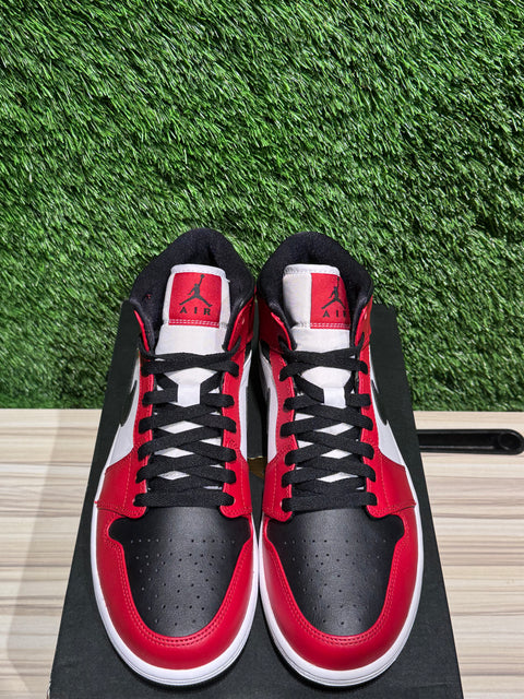 Jordan 1 Mid Chicago Toe Sz 9.5M