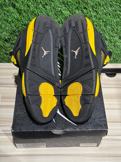 Jordan 4 Retro Thunder (2023) Sz 9.5M,.,