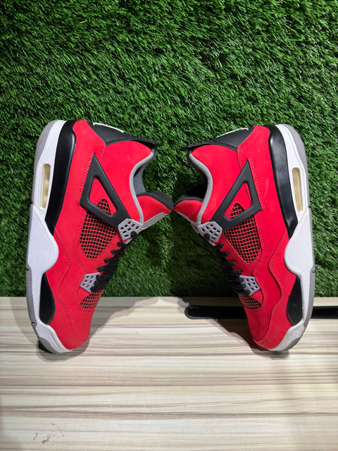 Jordan 4 Retro Toro Bravo Sz 12