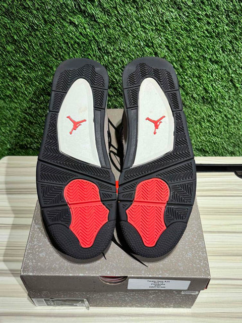 Jordan 4 Retro Taupe Haze Sz 12