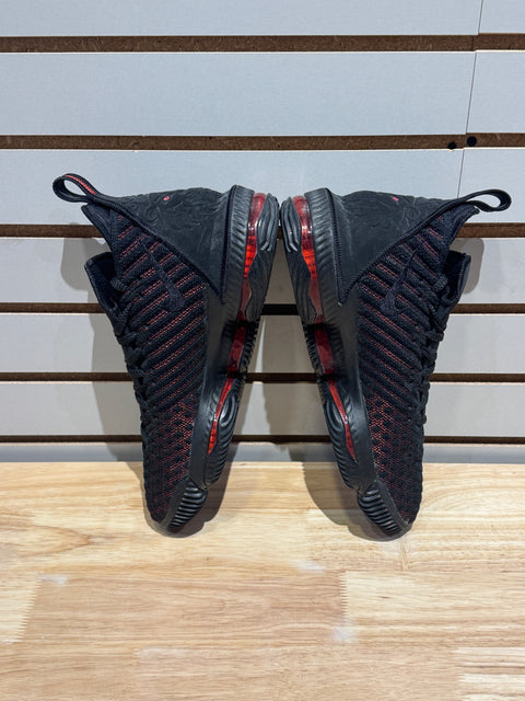 Nike LeBron 16 Fresh Bred Sz 10.5
