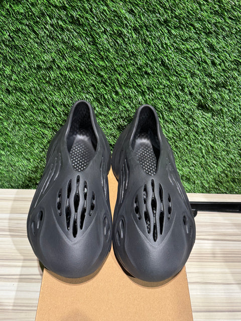 adidas Yeezy Foam RNR Onyx Sz 8