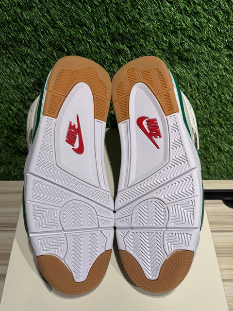 Jordan 4 Retro SB Pine Green Sz 9.5