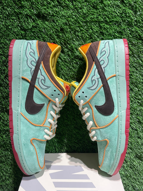 Nike SB Dunk Low Rodeo Tourmaline Sz 13M..