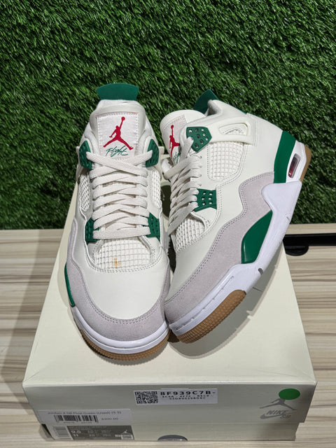 Jordan 4 Retro SB Pine Green Sz 9.5M