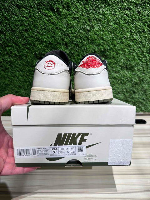 Jordan 1 Retro Low OG SP Travis Scott Olive (Women's) Sz 7.5W/6M