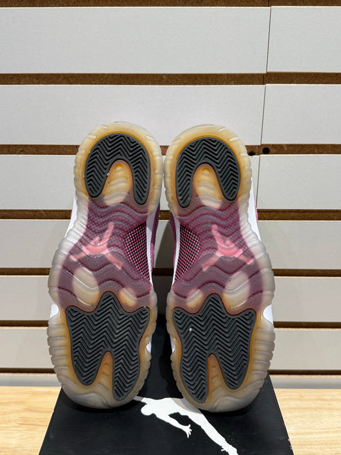 Jordan 11 Retro Low Pink Snakeskin (2013) Sz 6.5Y/8W