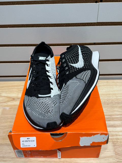 Nike Flyknit Racer Black Tongue Sz 13