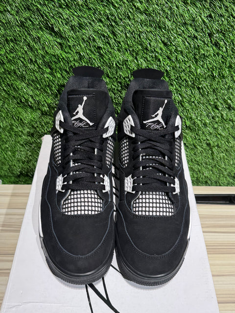 Jordan 4 Retro White Thunder Sz 12