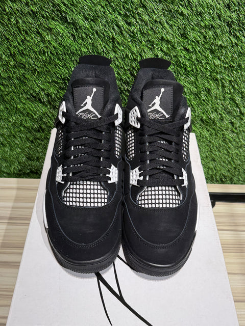 Jordan 4 Retro White Thunder Sz 11.5