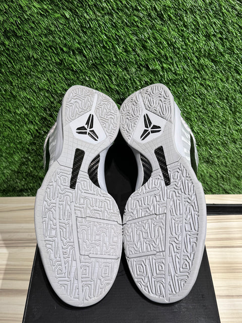 Nike Kobe 5 Protro Zebra PE Sz 9.5