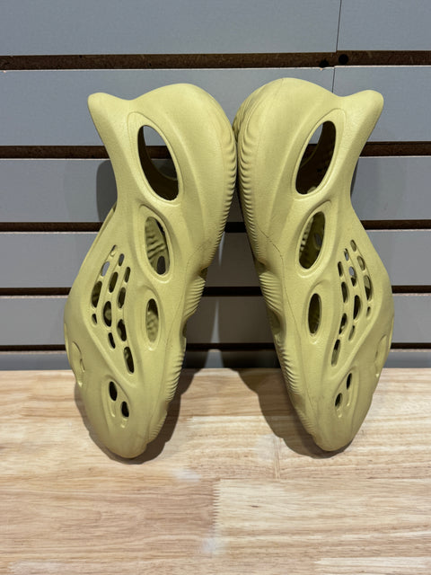 adidas Yeezy Foam RNNR Sulfur Sz 14