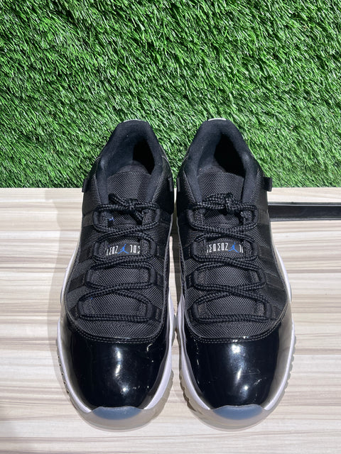 Jordan 11 Retro Low Space Jam Sz 9