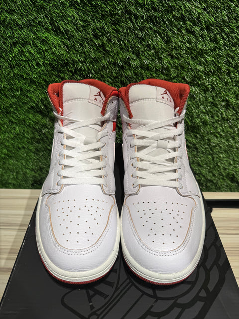 Jordan 1 Mid SE Dune Red Sz 12