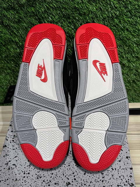 Jordan 4 Retro Bred Reimagined Sz 10.5M