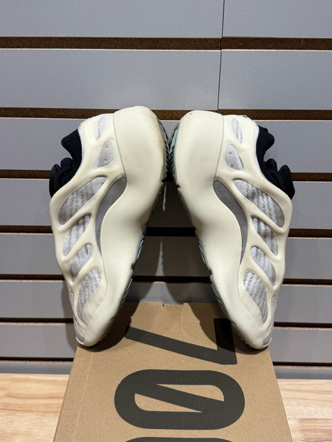 adidas Yeezy 700 V3 Azael Sz 9