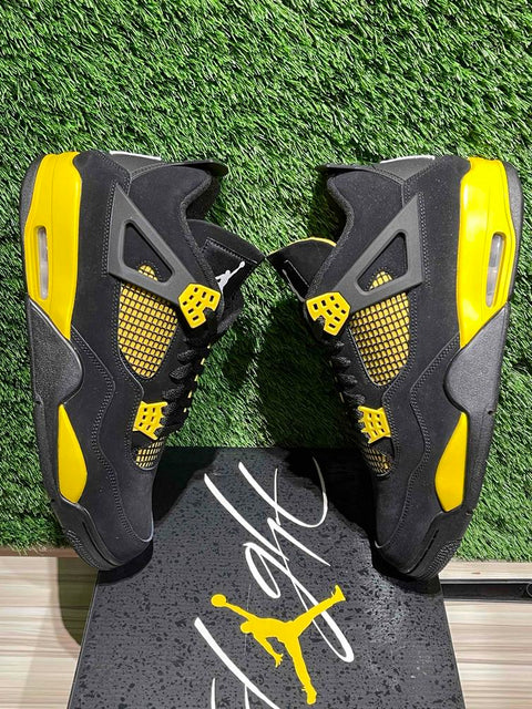 Jordan 4 Retro Thunder (2023) Sz 12.5M