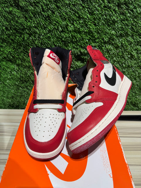 Jordan 1 Retro High OG Chicago Lost and Found (GS) Sz 7Y