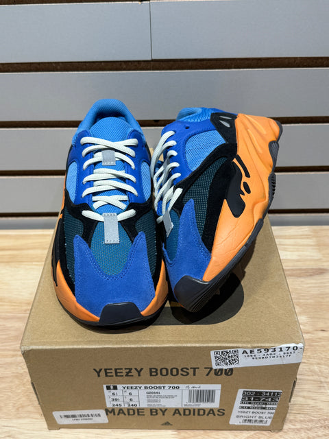 adidas Yeezy Boost 700 Bright Blue Sz 6.5