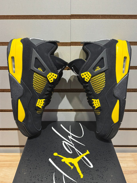 Jordan 4 Retro Thunder (2023) Sz 9.5