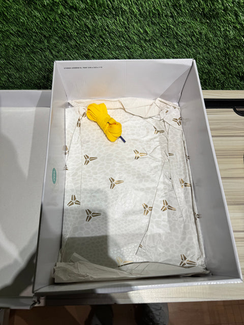 Nike Air Force 1 Low Retro QS Kobe Bryant Lakers Home Sz 9