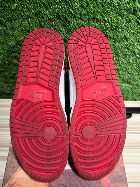 Jordan 1 Retro High OG Black Toe Reimagined Sz 9.5