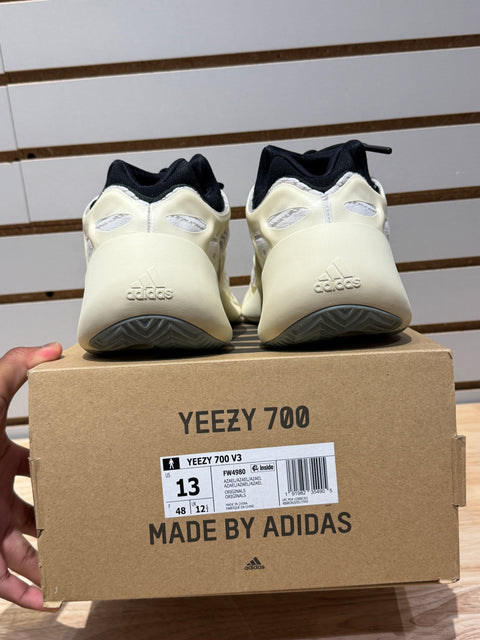 adidas Yeezy 700 V3 Azael Sz 13
