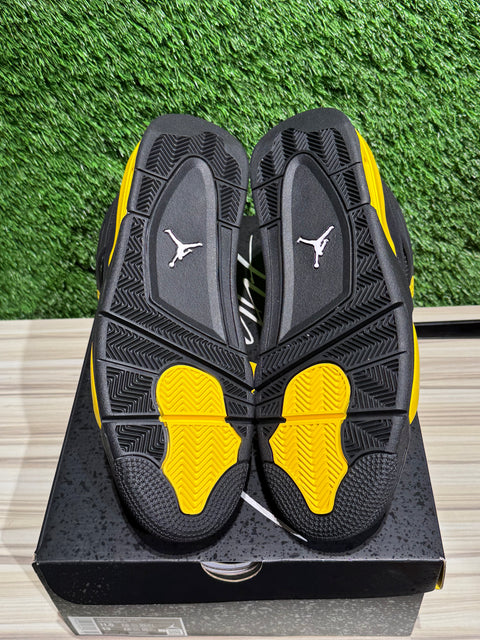 Jordan 4 Retro Thunder (2023) Sz 11.5M