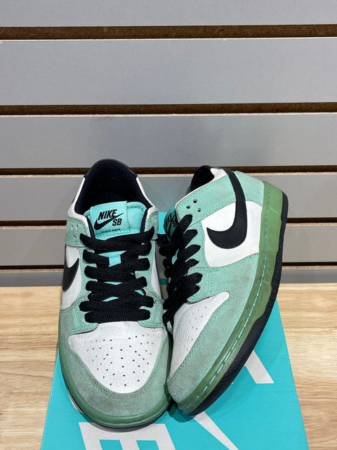 Nike SB Dunk Low Sea Crystal Sz 7