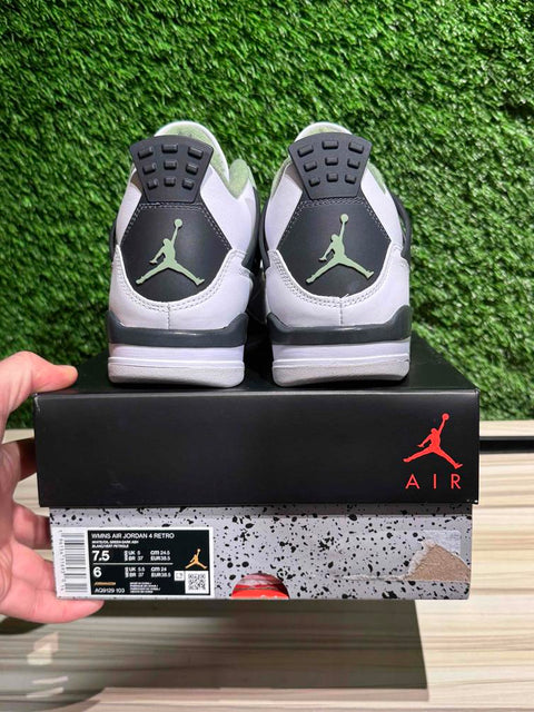Jordan 4 Retro Seafoam (Women's) sz 7.5W/6M