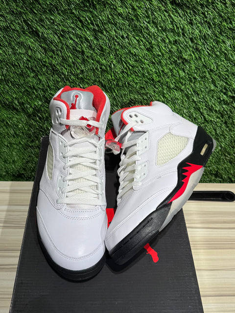 Jordan 5 Retro Fire Red Silver Tongue (2020) Sz 10