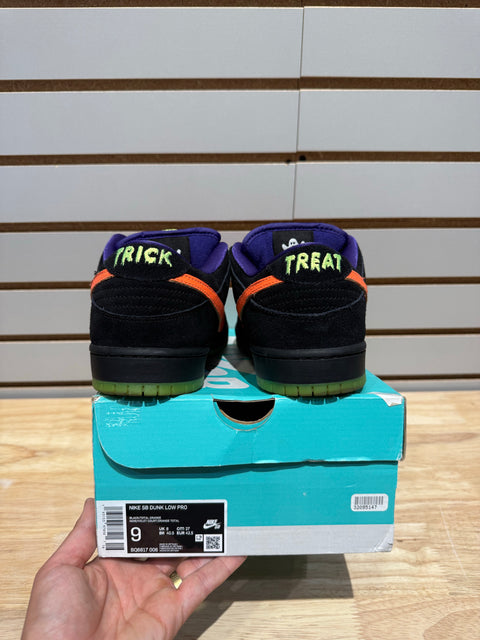 Nike SB Dunk Low Night of Mischief Halloween Sz 9
