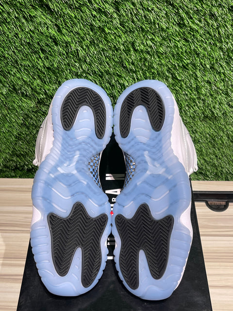 Jordan 11 Retro Legend Blue (2024) (GS) Sz 6.5Y