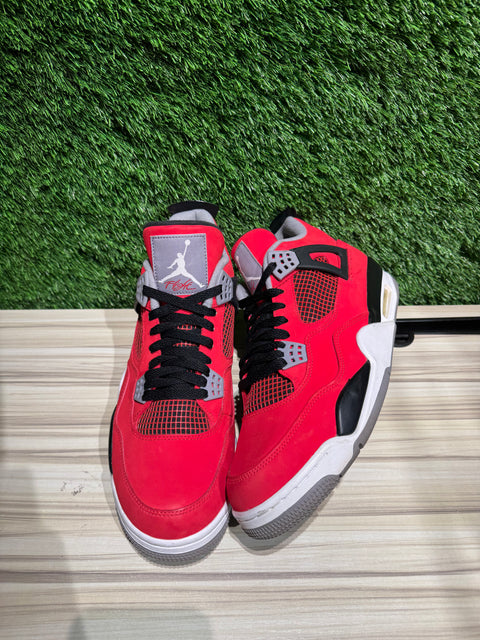 Jordan 4 Retro Toro Bravo Sz 12