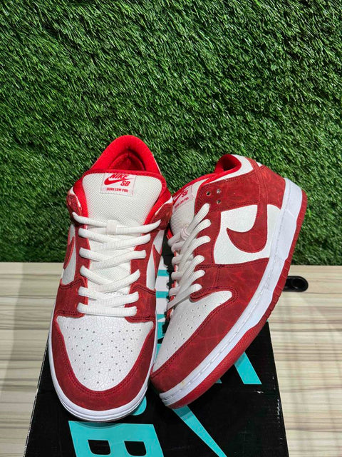 Nike SB Dunk Low Valentine's Day (2014) Sz 13..