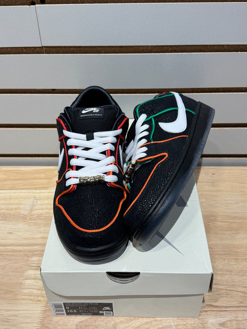 Nike SB Dunk Low Bronx Girls Skate Sz 9