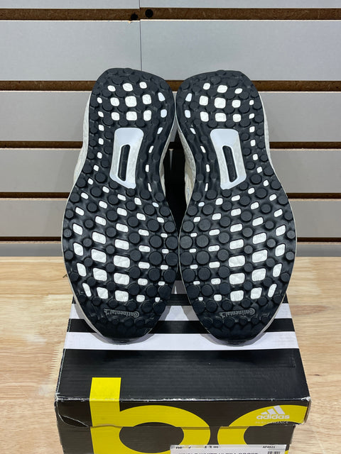 adidas Ultra Boost 5.0 DNA Triple White Sz 7.5