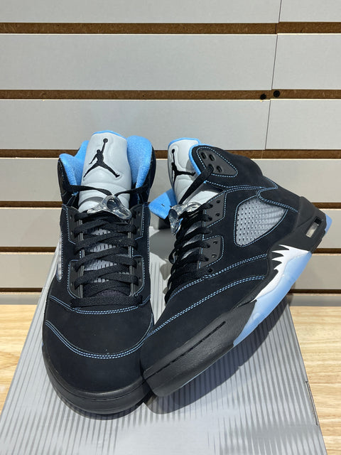 Jordan 5 Retro Black University Blue (2026) Sz 13