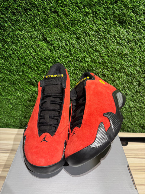 Jordan 14 Retro Ferrari (2025) Sz 9