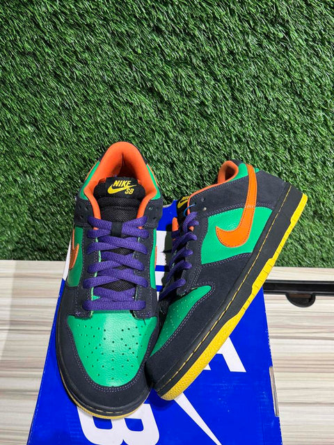 Nike SB Dunk Low Green Spark Hoop Orange Sz 10