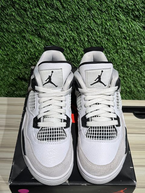 Jordan 4 Retro Military Black (GS) Sz 4Y