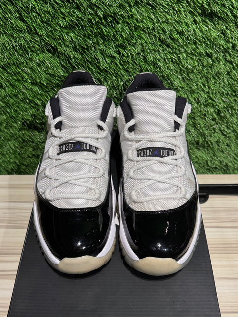 Jordan 11 Retro Low Concord Sz 8.5M.