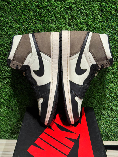 Jordan 1 Retro High Dark Mocha Sz 10M