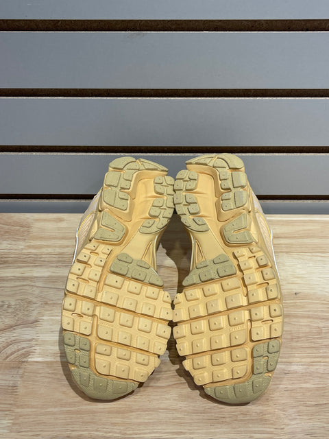 Nike Zoom Vomero 5 Celestial Gold Sz 6.5M