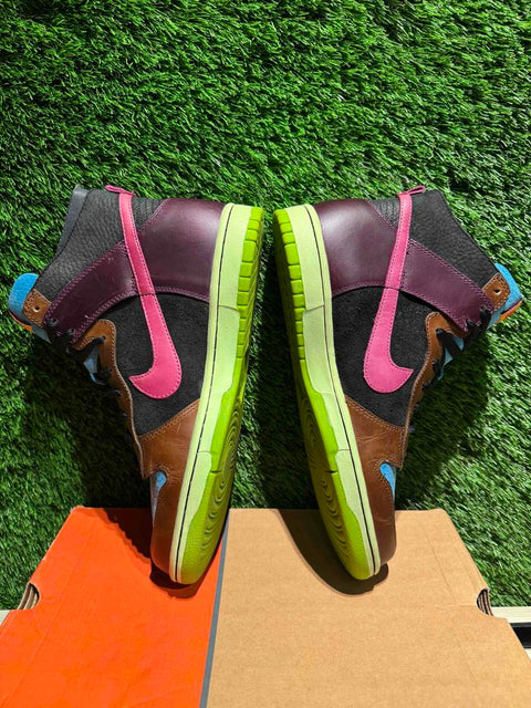 Nike Dunk High Undefeated Sz 9.5...