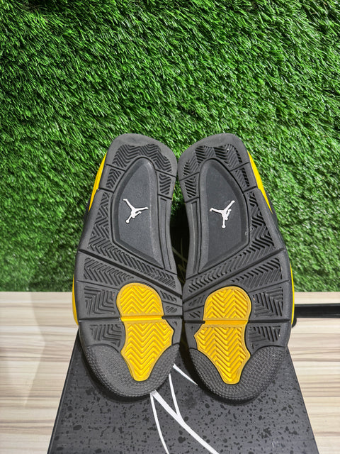 Jordan 4 Retro Thunder (2023) (GS) Sz 5Y
